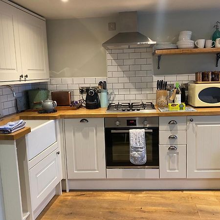 Monmouth House Apartments, Lyme Regis Old Town, Dog Friendly, Parking Екстериор снимка