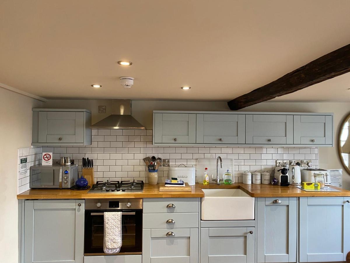 Monmouth House Apartments, Lyme Regis Old Town, Dog Friendly, Parking Екстериор снимка