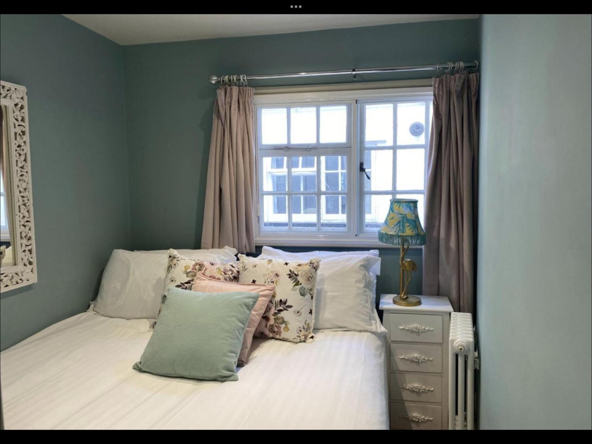 Monmouth House Apartments, Lyme Regis Old Town, Dog Friendly, Parking Екстериор снимка